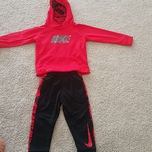 Kids 4T nike dri fit sweat suit